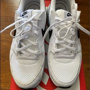 Nike Air Max Excee size 8